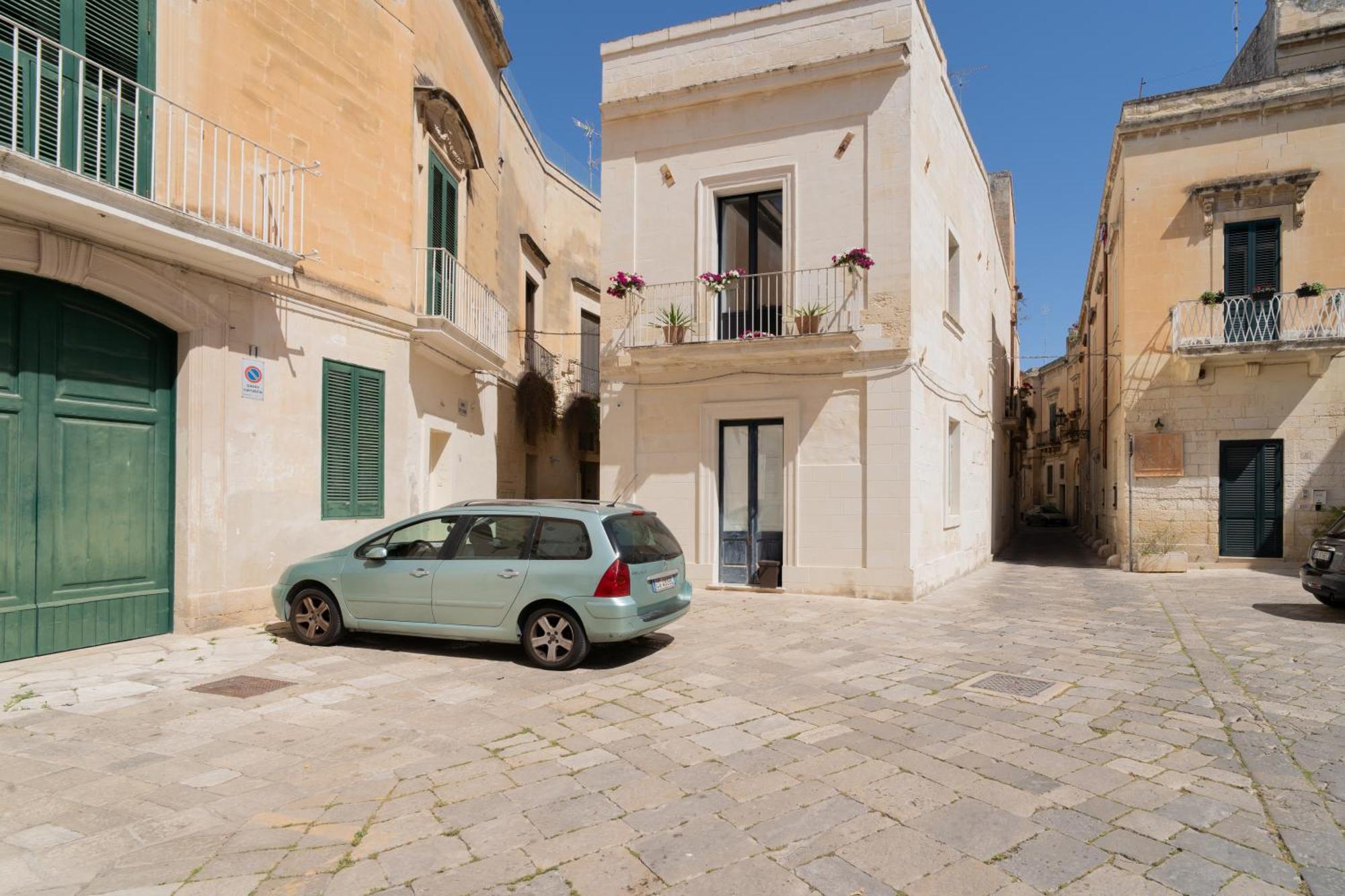 Dimora Barocca Luxury Suites Лече Екстериор снимка