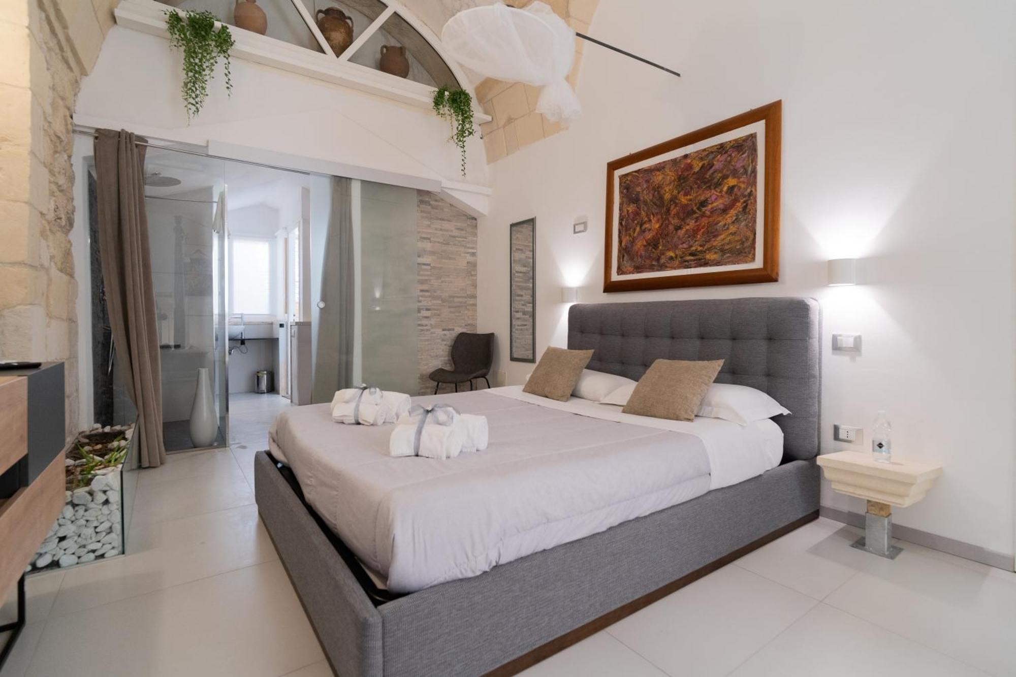 Dimora Barocca Luxury Suites Лече Екстериор снимка