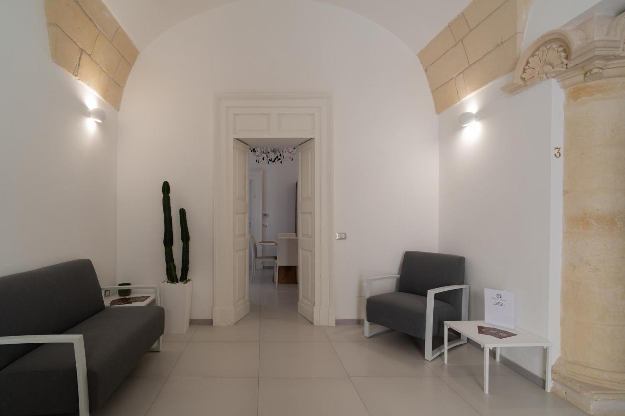 Dimora Barocca Luxury Suites Лече Екстериор снимка