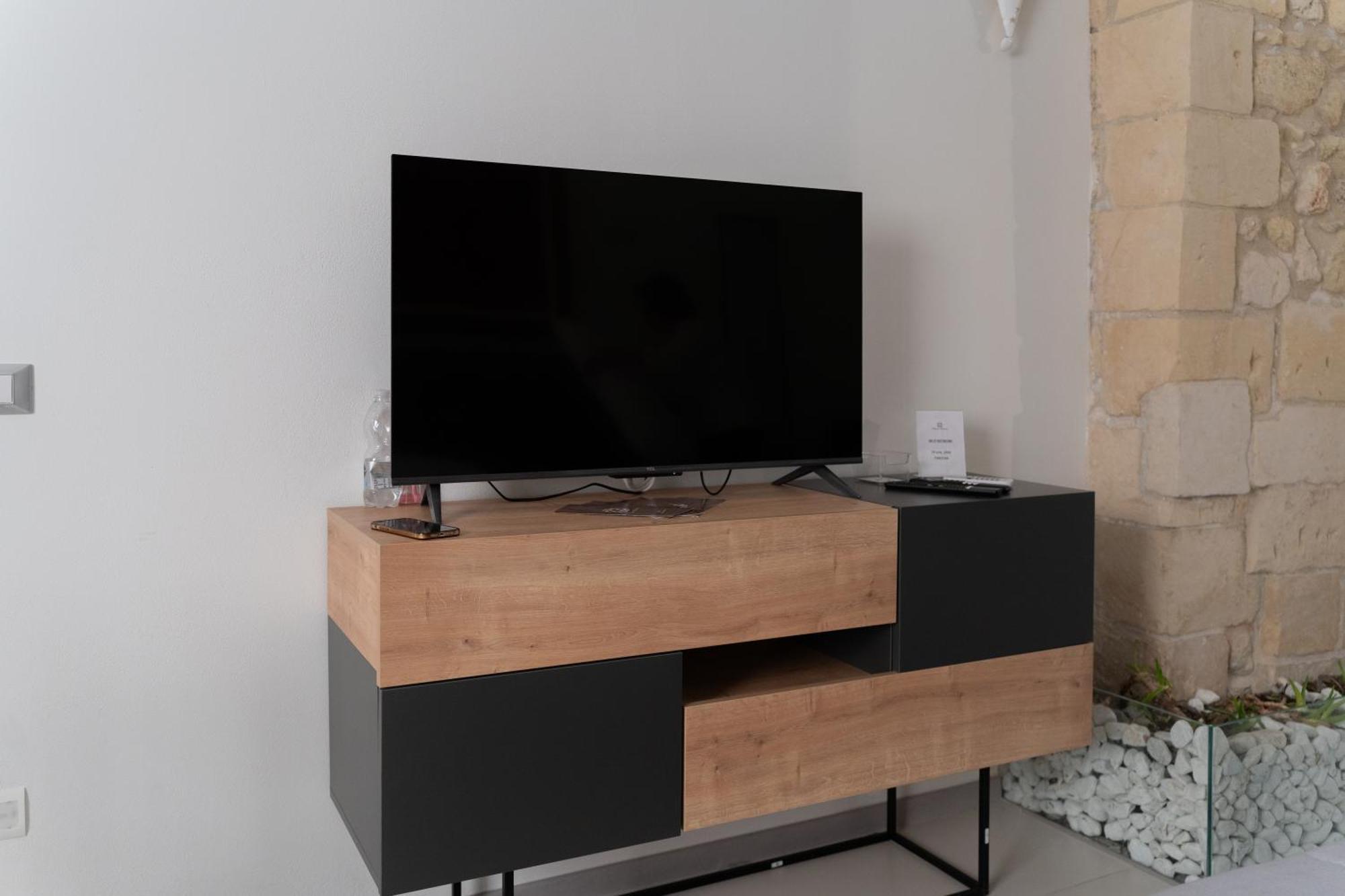 Dimora Barocca Luxury Suites Лече Екстериор снимка