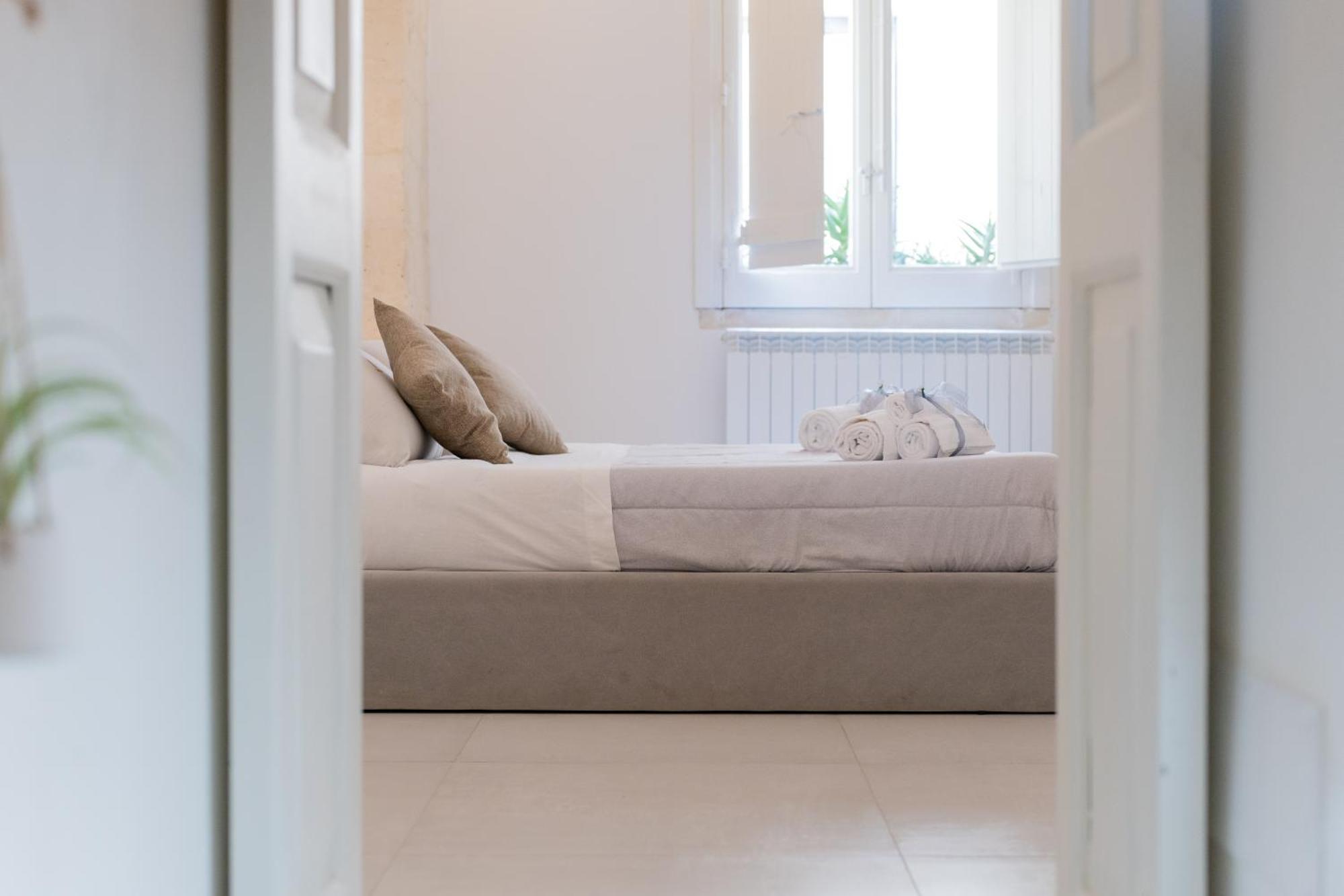 Dimora Barocca Luxury Suites Лече Екстериор снимка