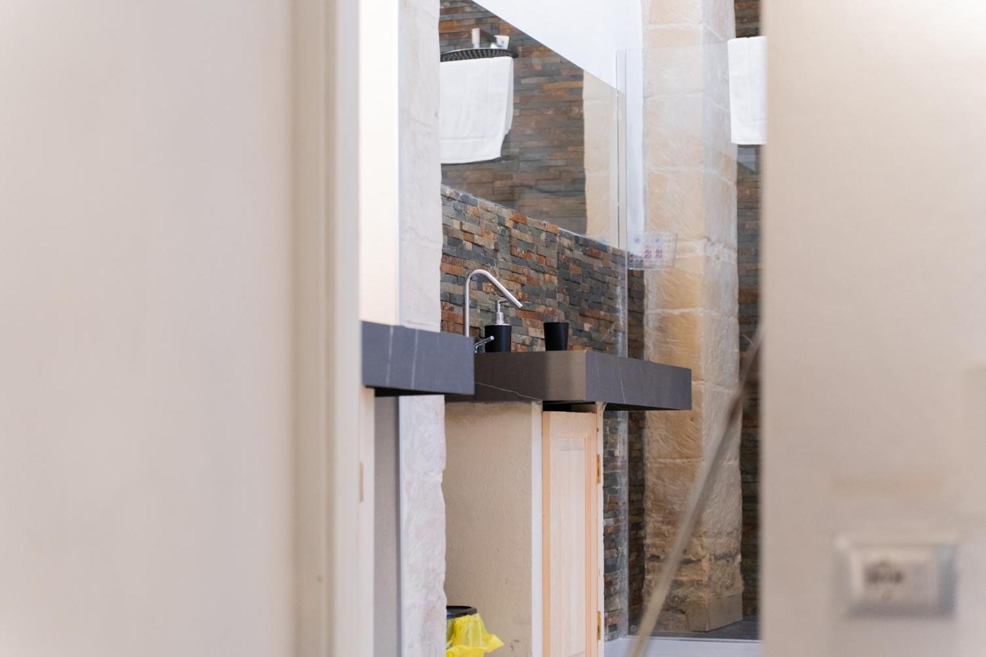 Dimora Barocca Luxury Suites Лече Екстериор снимка